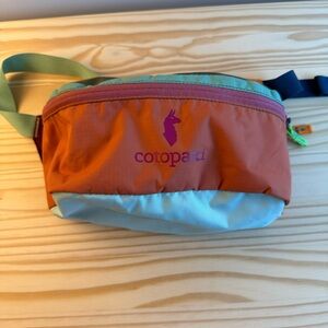 Cotopaxi Bataan 3L Fanny Pack, Del Dia
